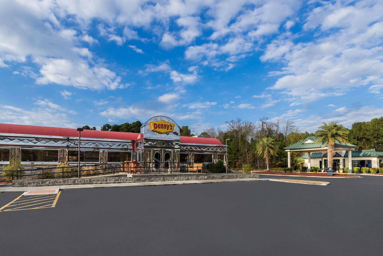 Days Inn By Wyndham Richmond Hill/Savannah Extérieur photo